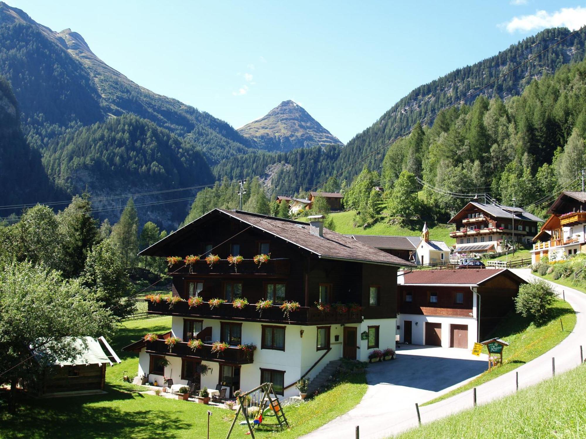 Alm-Apartments Heiligenblut Exterior photo