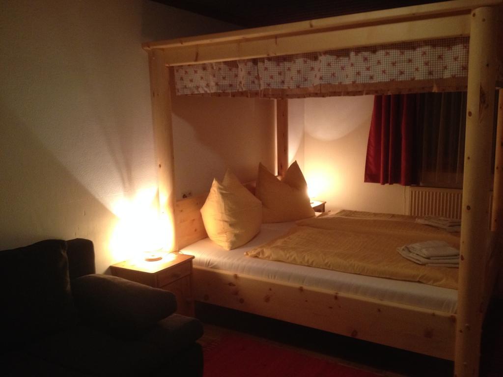 Alm-Apartments Heiligenblut Room photo