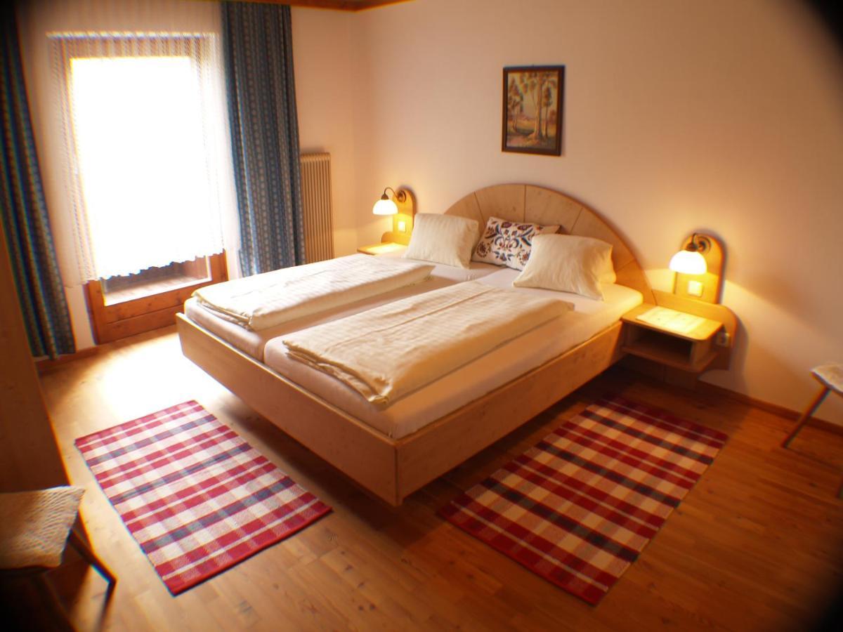 Alm-Apartments Heiligenblut Room photo